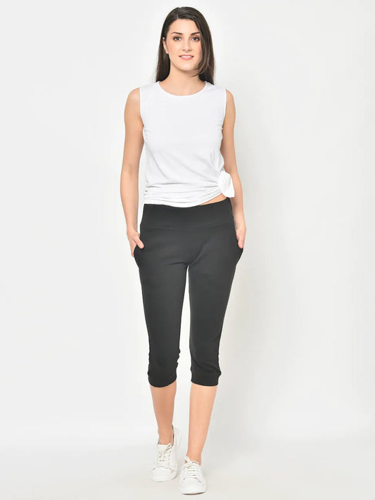 urSense Black Solid Straight Fit Cropped Joggers.