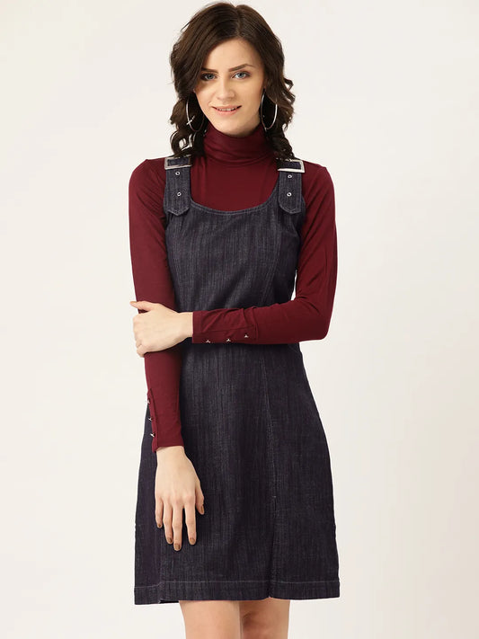 urSense Black solid knitted pinafore dress, has a round neck